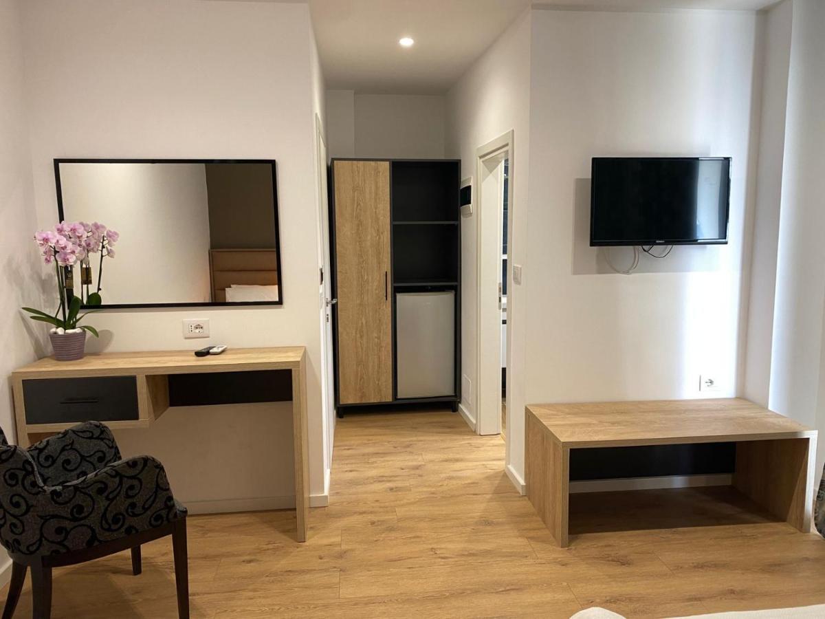 Augusto Rooms Sarande Ngoại thất bức ảnh