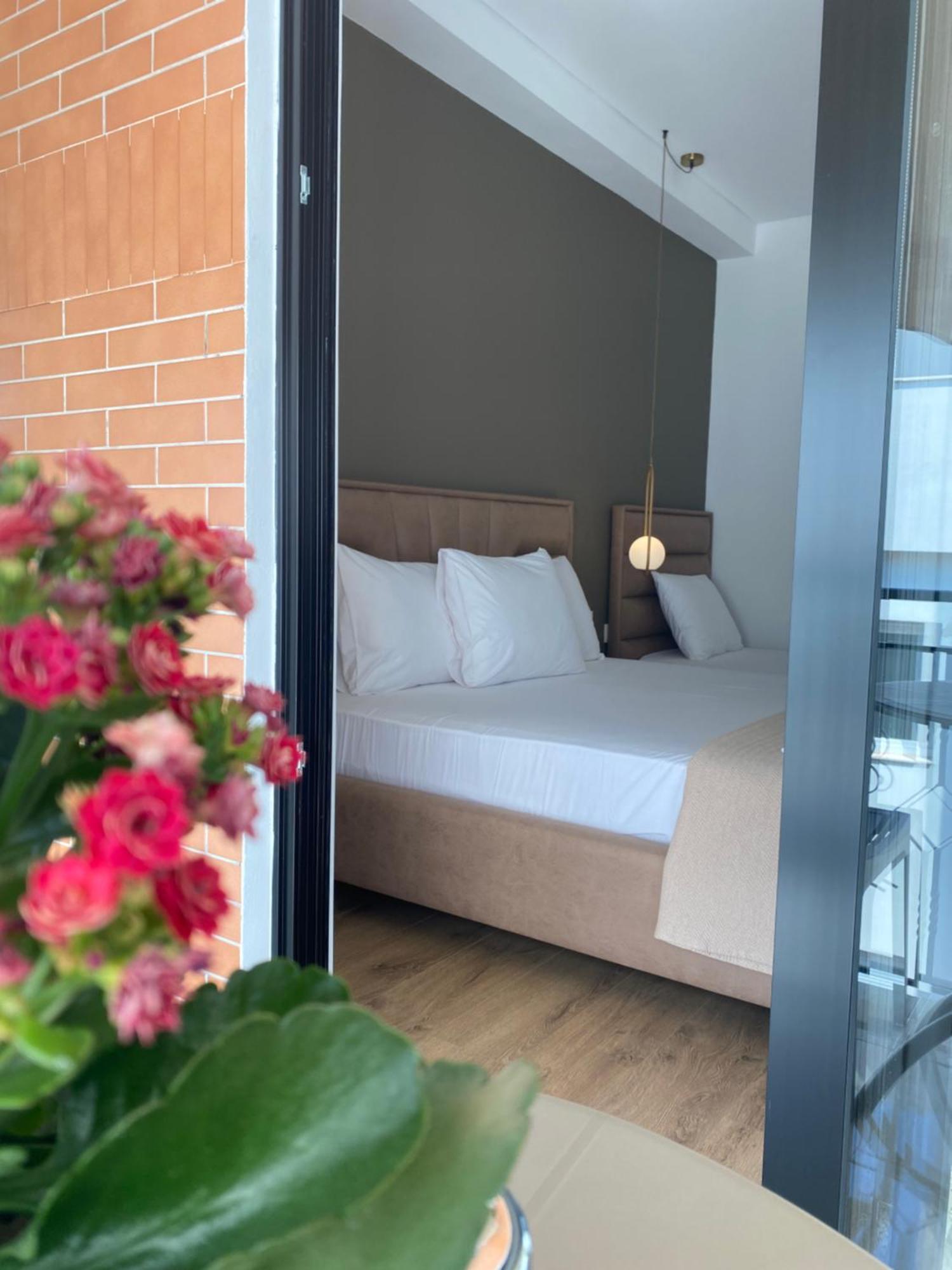 Augusto Rooms Sarande Ngoại thất bức ảnh